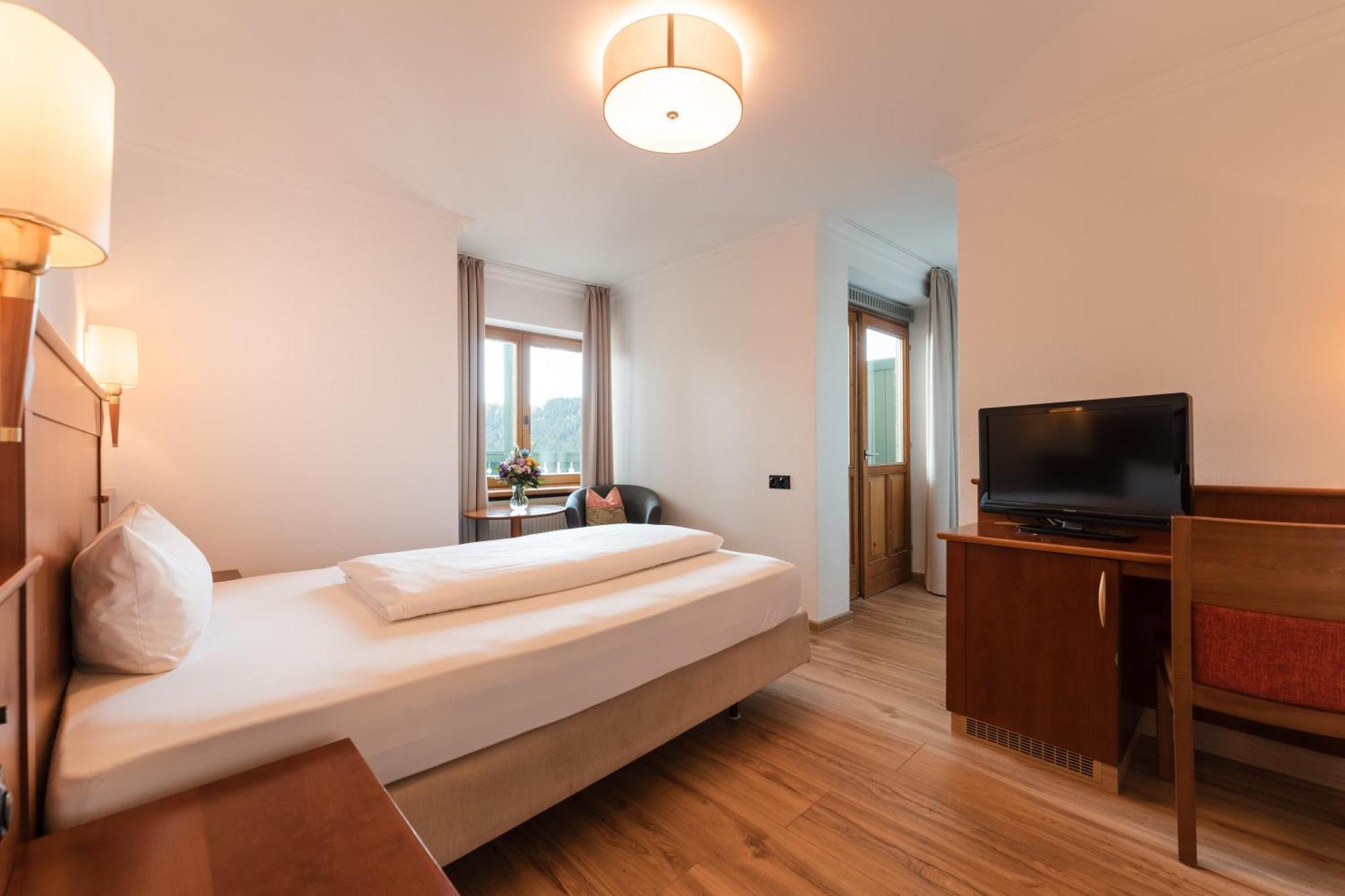 Posthotel Rattenberg Exteriör bild
