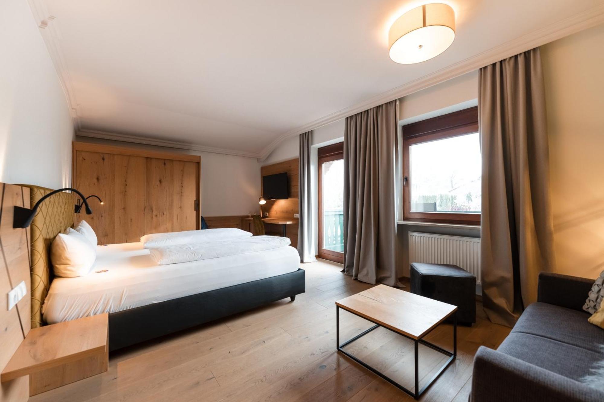 Posthotel Rattenberg Exteriör bild
